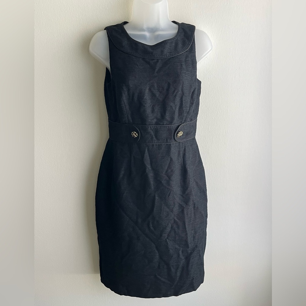Tahari Black Sleeveless Work Cocktail Dress Size 2 Decorative Jewels Buttons